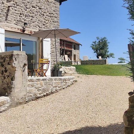 Gite Dans Ancien Moulin Sainte-Helene  Екстериор снимка