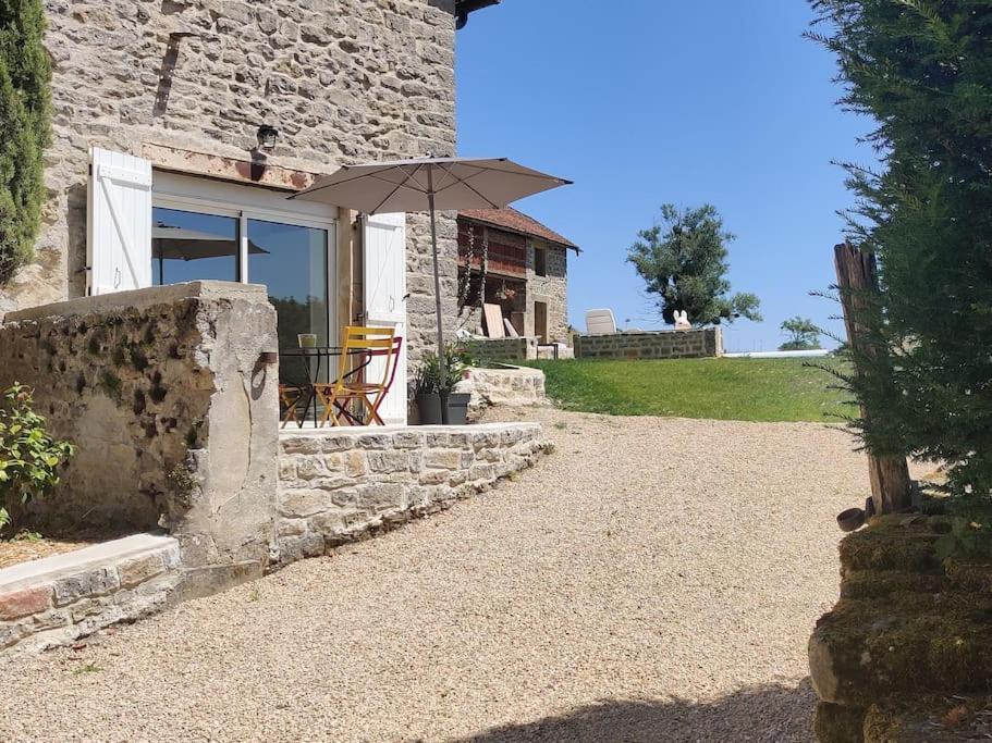 Gite Dans Ancien Moulin Sainte-Helene  Екстериор снимка